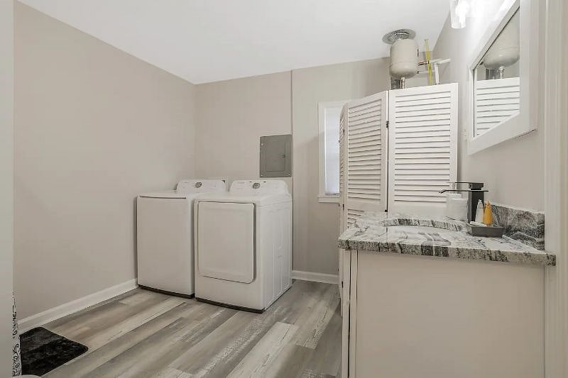 Furnished Finder property 434614_1 photo 15