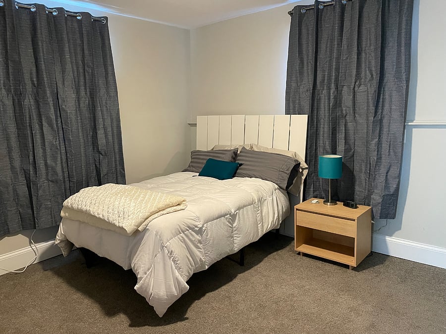 Back bedroom