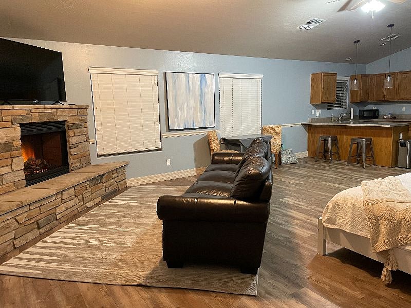 Furnished Finder property 434644_1 photo 10