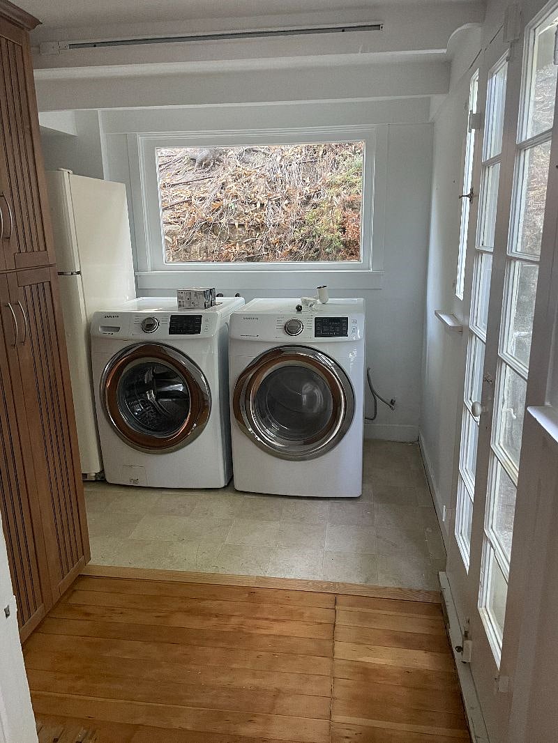 in-unit laundry