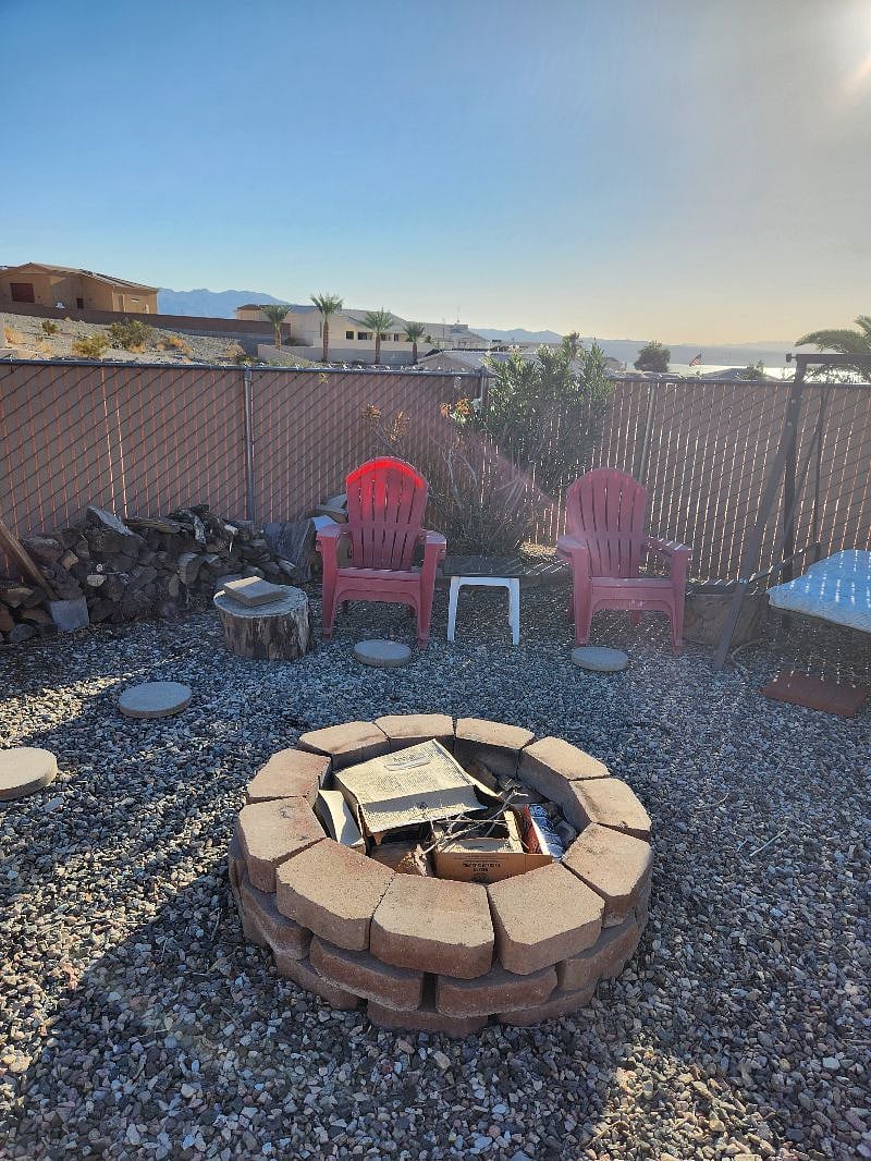 Firepit to enjoy on chilly desert nights