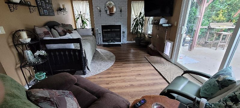 Update to vinyl flooring 2023!