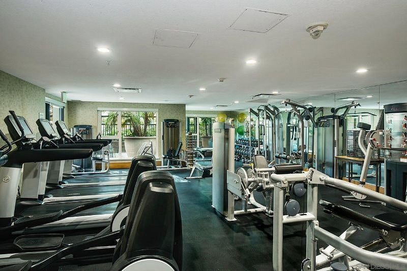 Full gym on lobby level