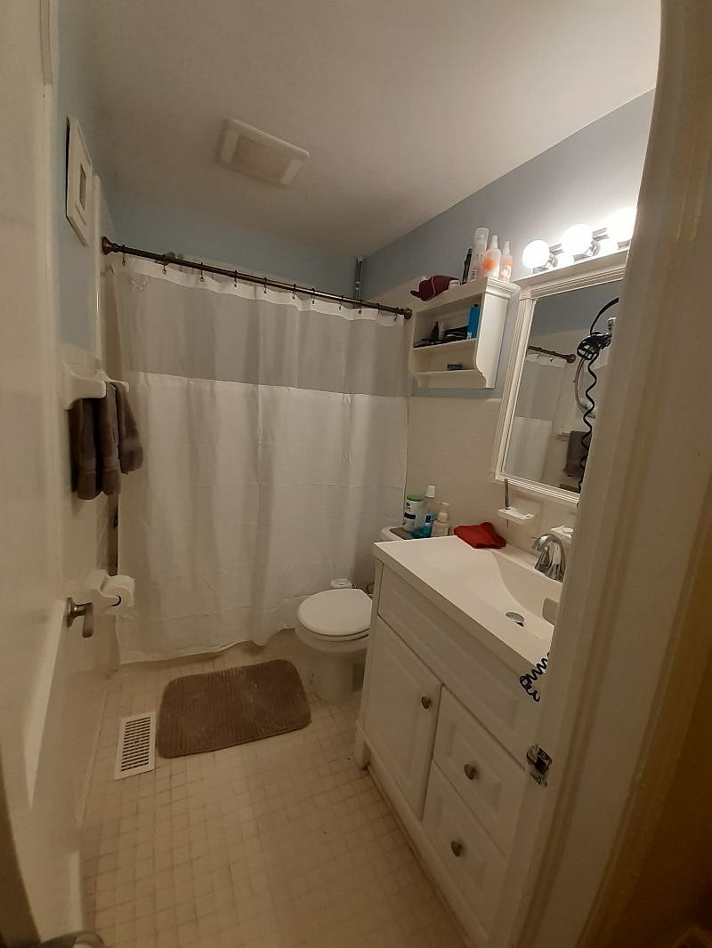 Shared. Full bathroom. Tub shower combo. Shared. There is 1 drawer and a huge shelf in the closet for your personal belongings. Towels are provided.