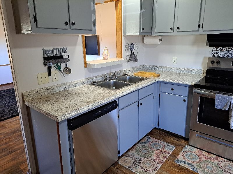 Furnished Finder property 434850_1 photo 9