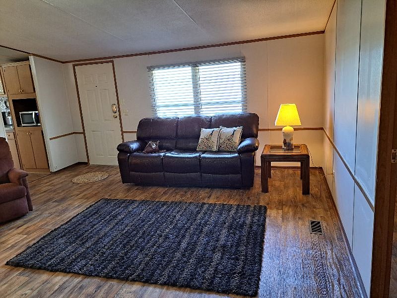 Furnished Finder property 434850_1 photo 18