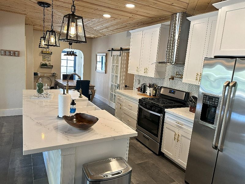 Furnished Finder property 434870_1 photo 11