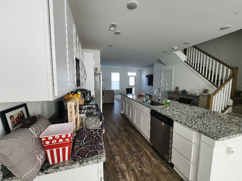 Furnished Finder property 434940_1 photo 12