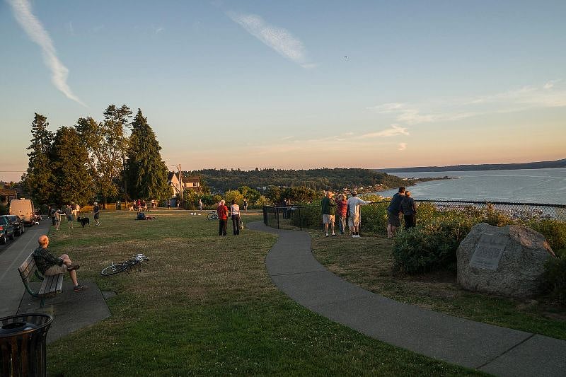 Sunset hill park is 1.5miles away and is the perfect place to watch the sunset