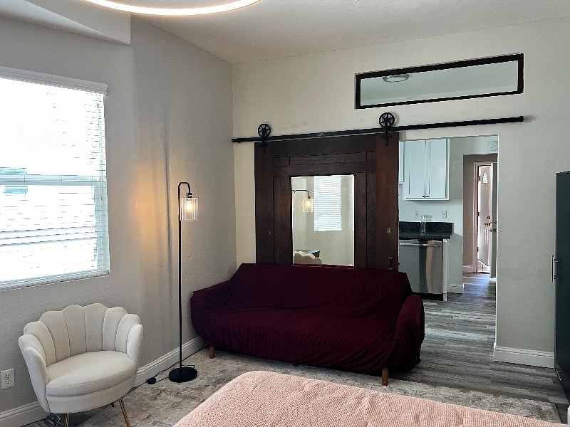Furnished Finder property 435002_1 photo 3