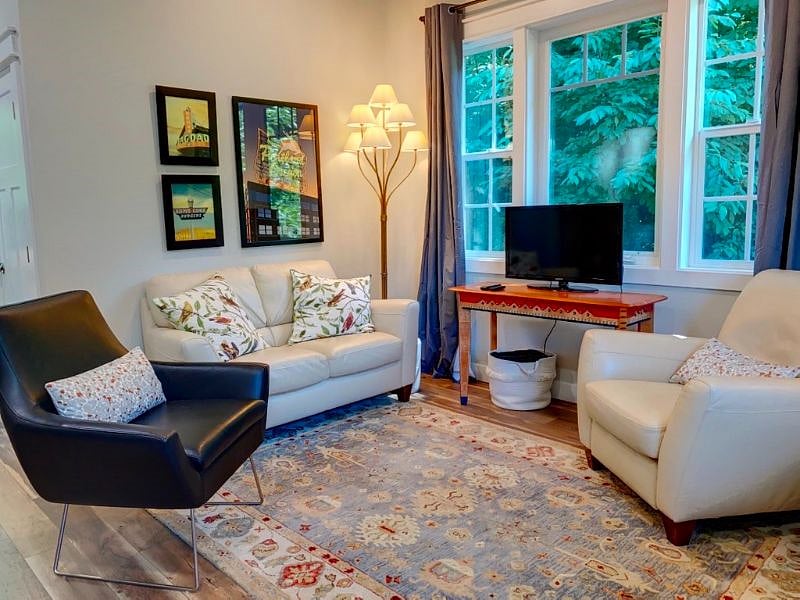 Furnished Finder property 435006_1 photo 8
