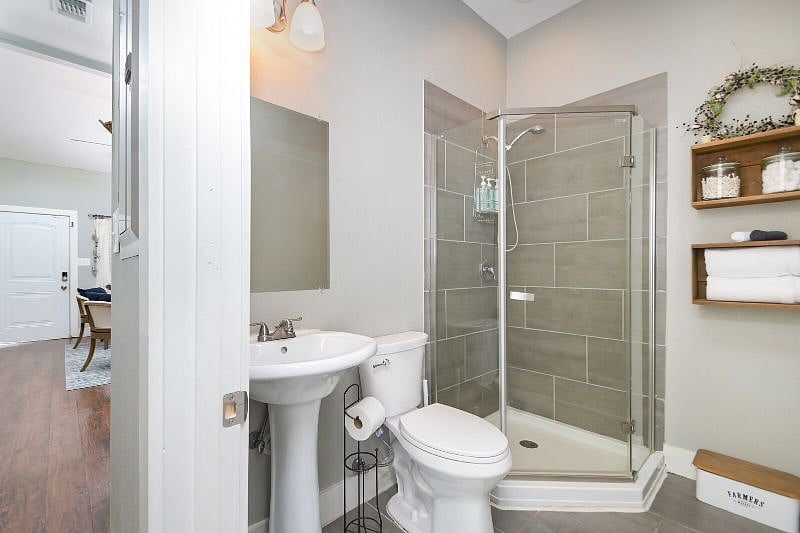 Bathroom 2