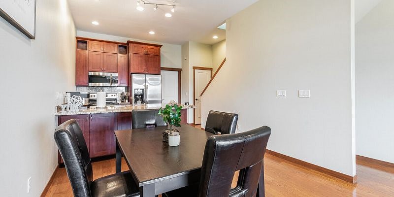 Furnished Finder property 435101_1 photo 6