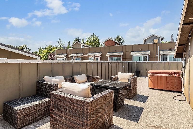 Furnished Finder property 435101_1 photo 18