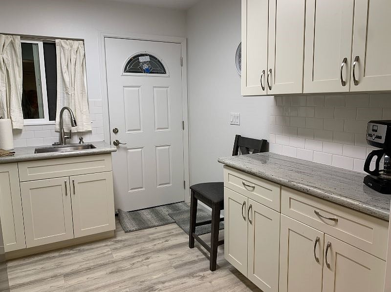 Furnished Finder property 435107_3 photo 12