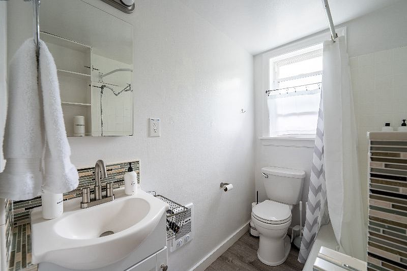 Furnished Finder property 435187_1 photo 7