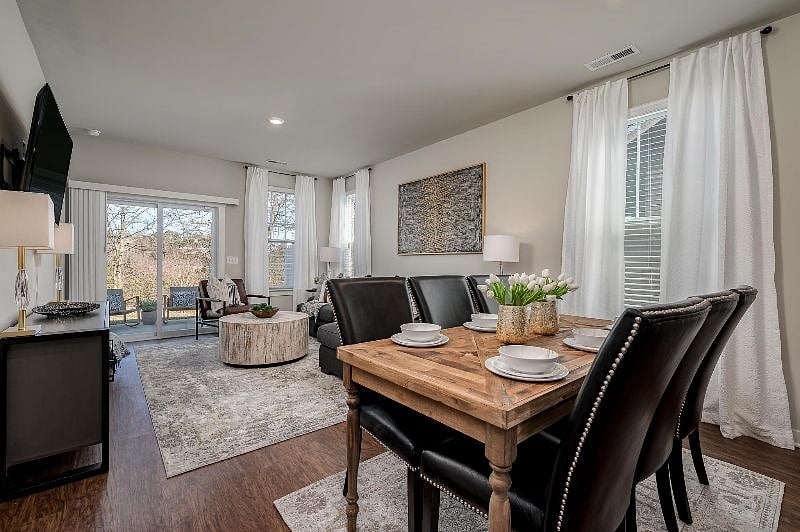 Furnished Finder property 435194_1 photo 8