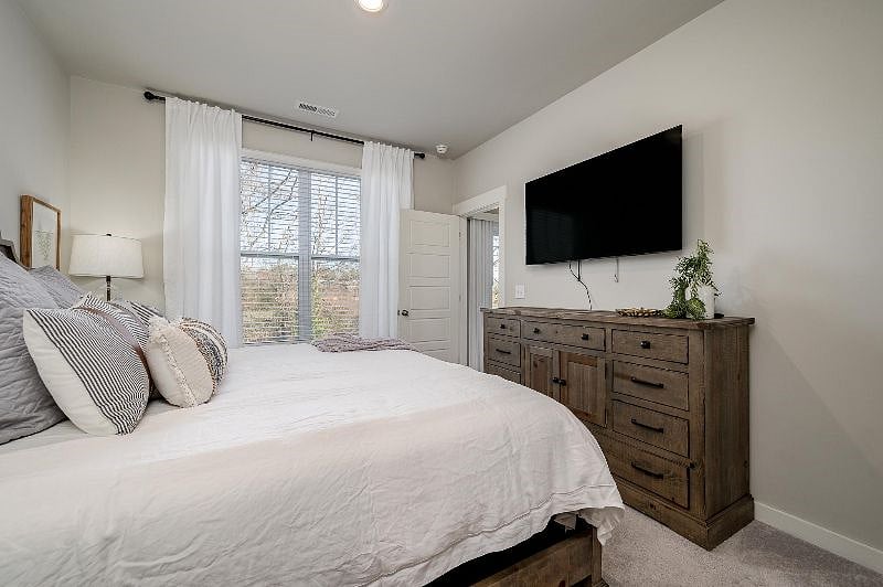 Furnished Finder property 435194_1 photo 11