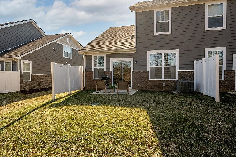 Furnished Finder property 435194_1 photo 24