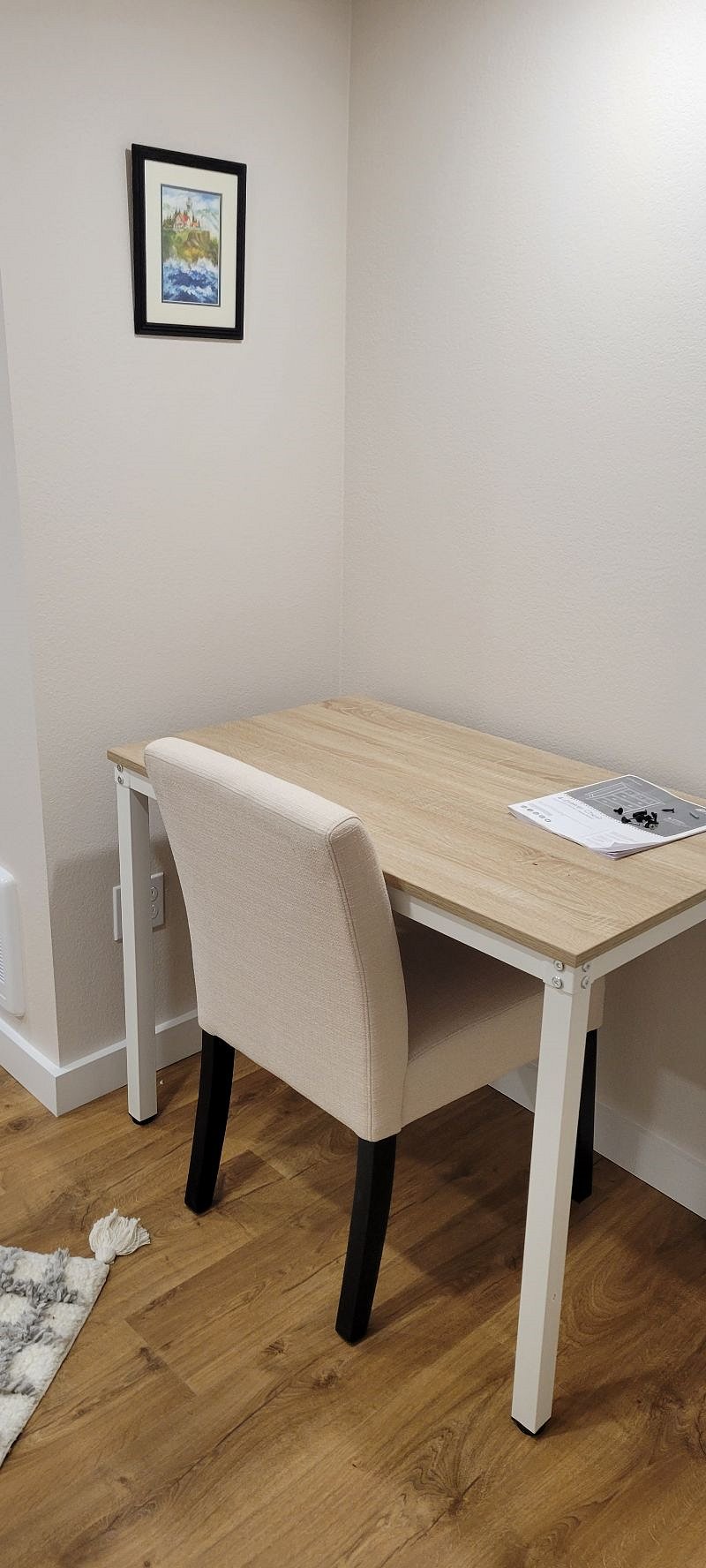 Room 4
desk
$1100