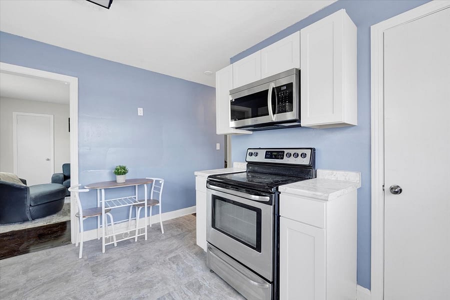 Furnished Finder property 435277_2 photo 5