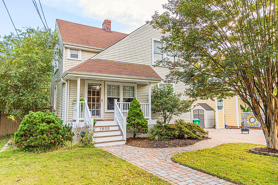 Welcome to 1805 in Richmond's charming Rosedale neighborhood! Free on-site parking, self check-in with lockbox, and you're minutes from VCU Medical Center, Downtown, and Scott's Addition breweries.