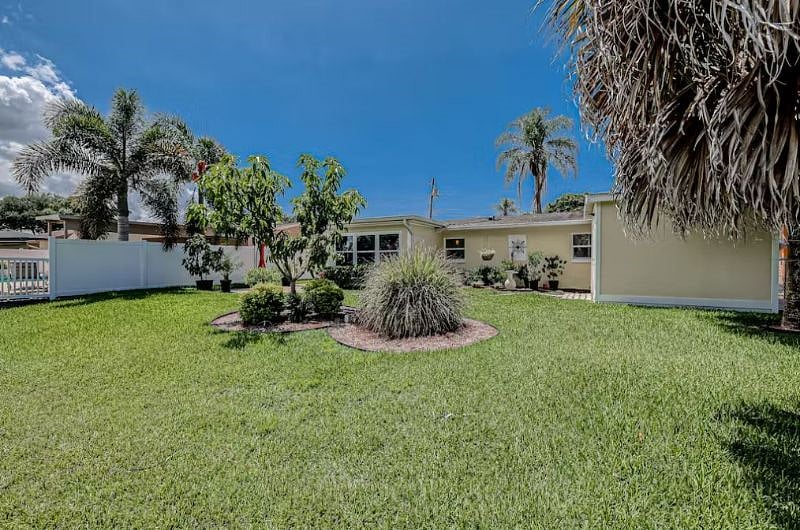 Furnished Finder property 435346_1 photo 26
