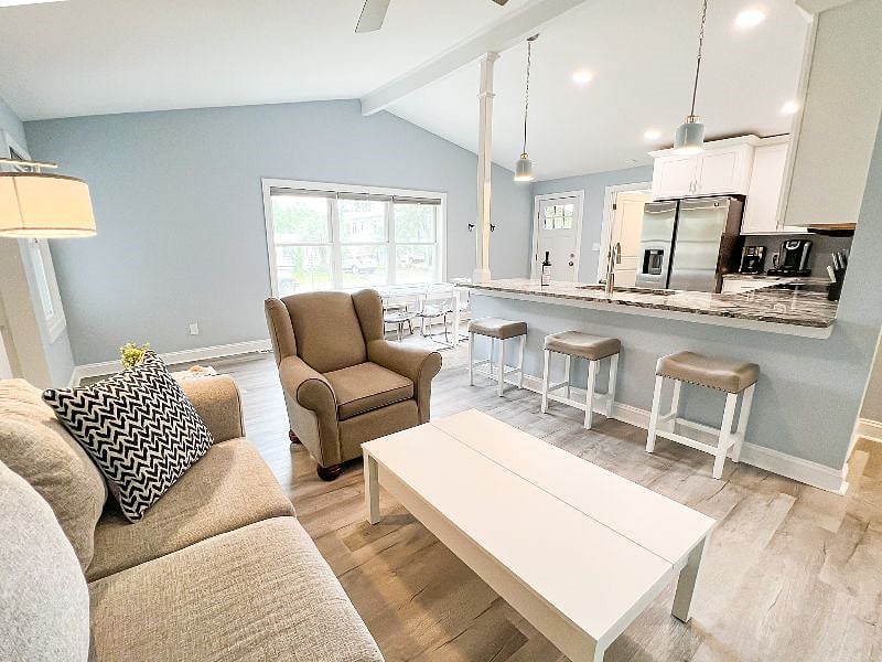 Furnished Finder property 435384_1 photo 17