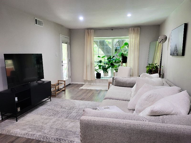 Furnished Finder property 435388_1 photo 43