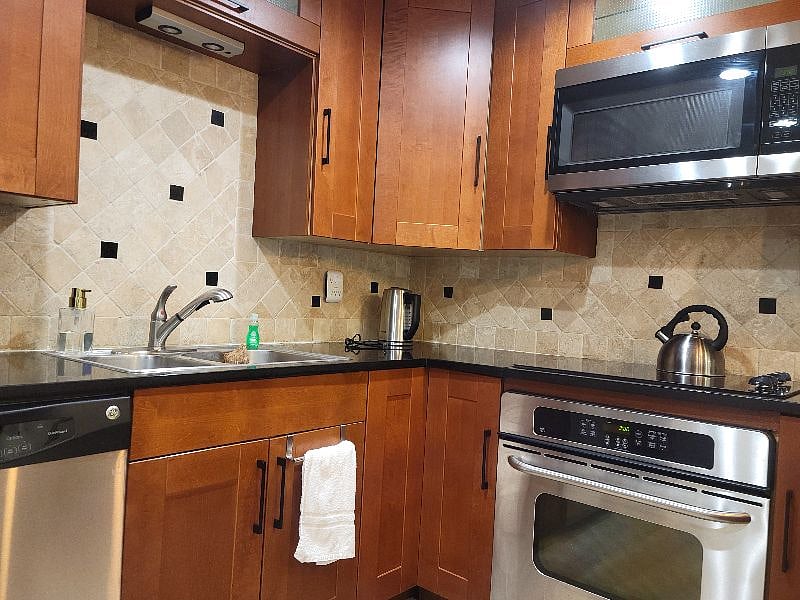 Furnished Finder property 435388_1 photo 6