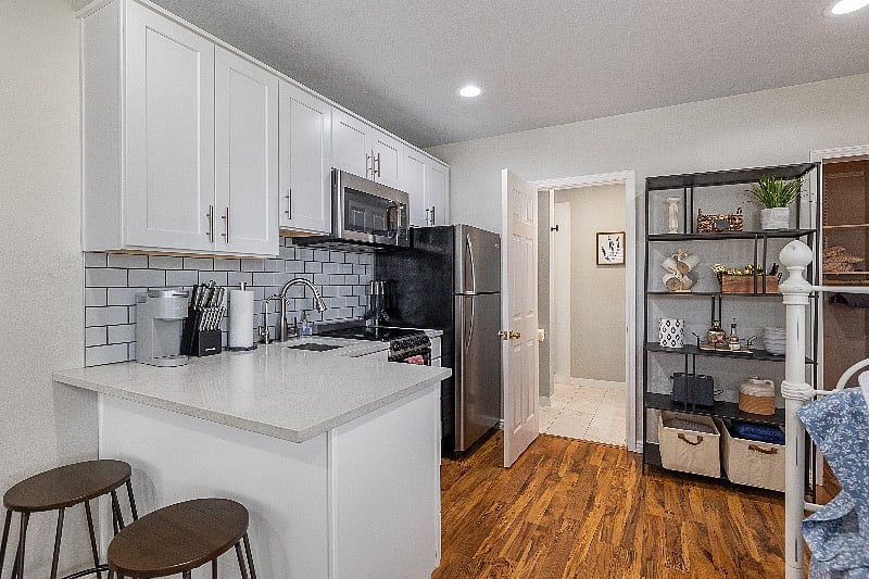 Furnished Finder property 435500_1 photo 17