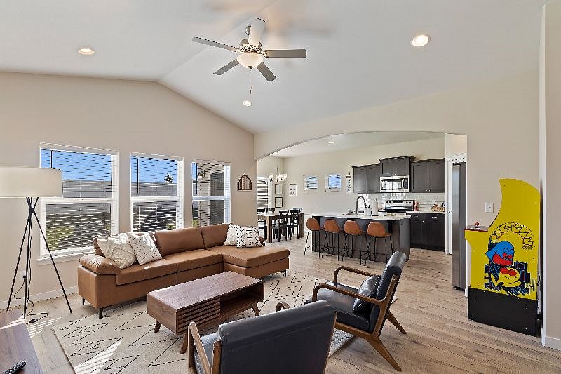 Furnished Finder property 435528_1 photo 7