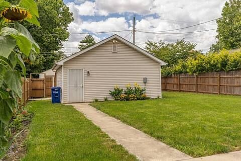 Furnished Finder property 435591_2 photo 17