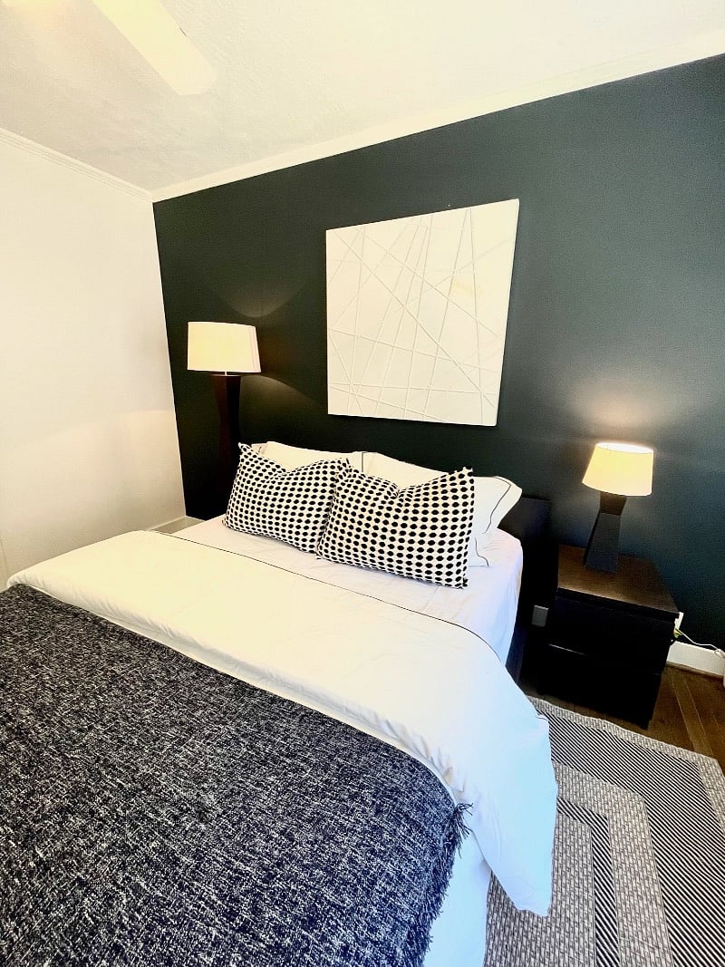 secondary room with queen bed
