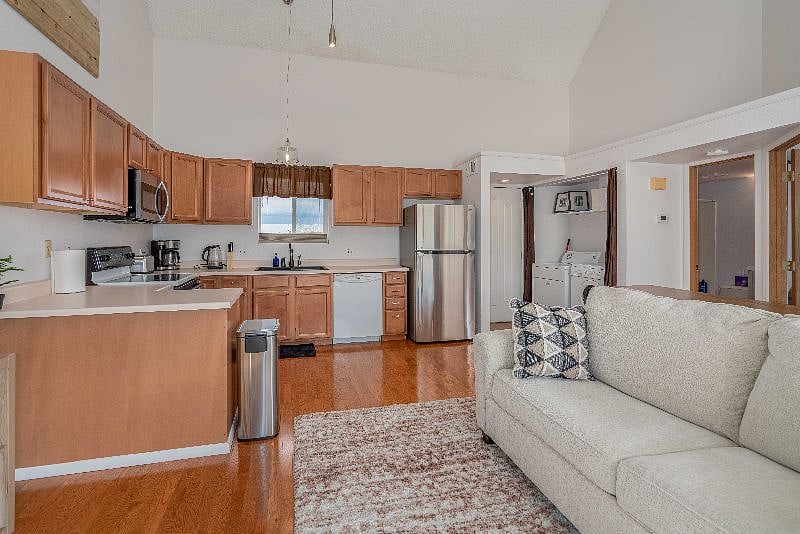 Furnished Finder property 435674_1 photo 7