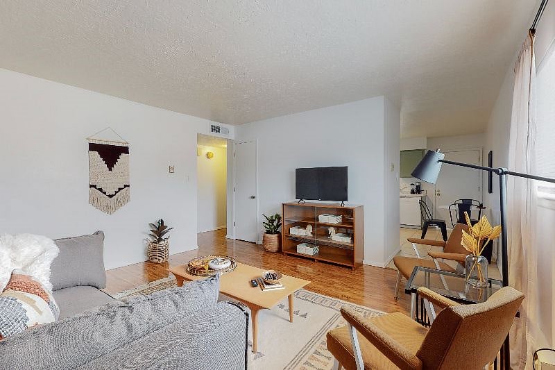 Furnished Finder property 435679_1 photo 4