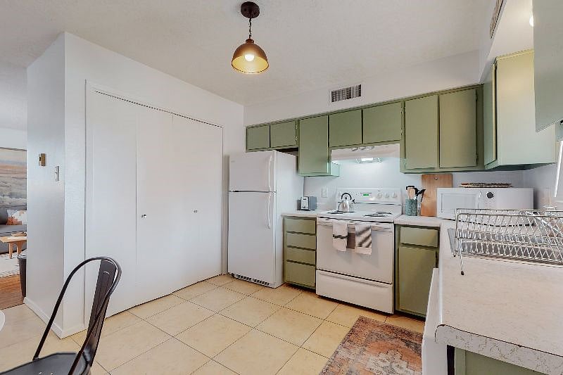 Furnished Finder property 435679_1 photo 8