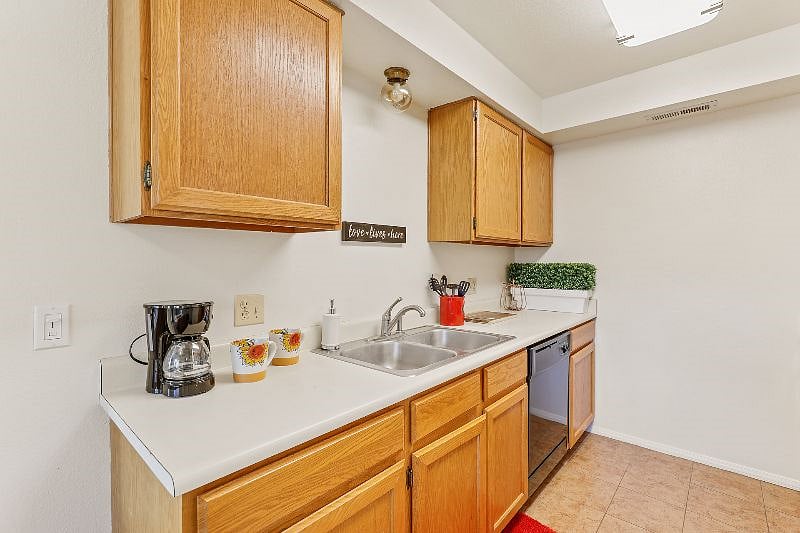 Furnished Finder property 435686_1 photo 6
