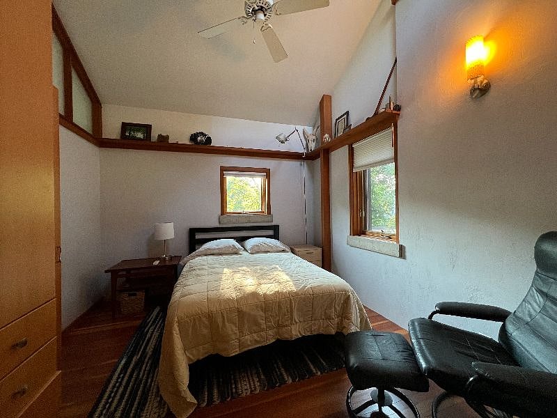 Third bedroom with double bed.