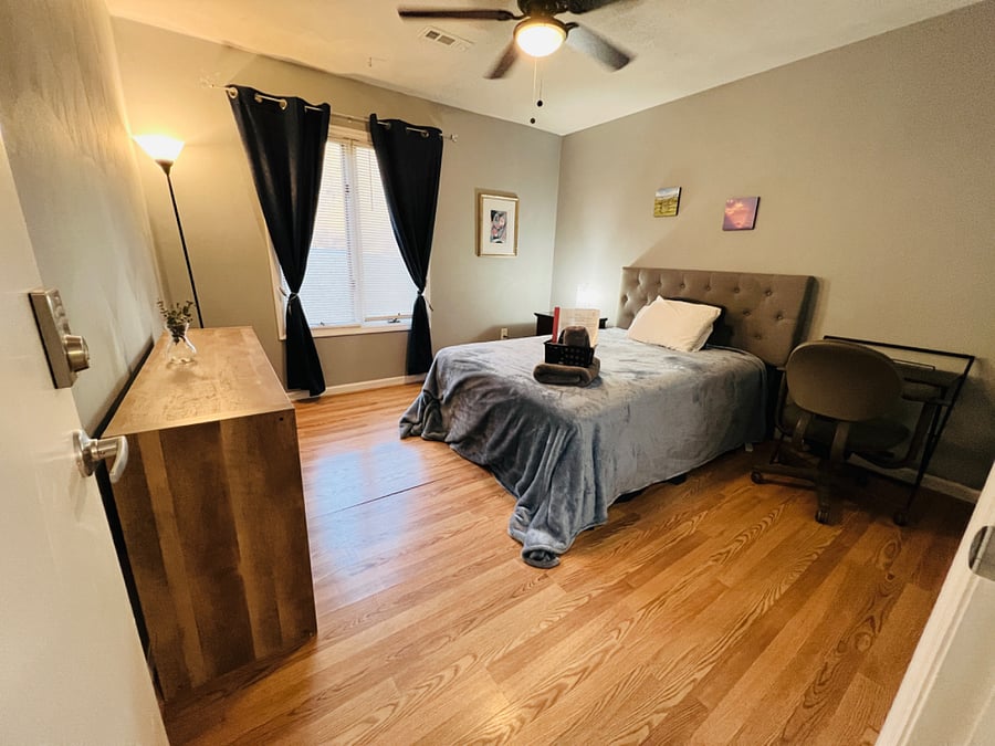 Peaceful room in Garden house available April 4- $895 Has TV- Shared Bath with 1 other room