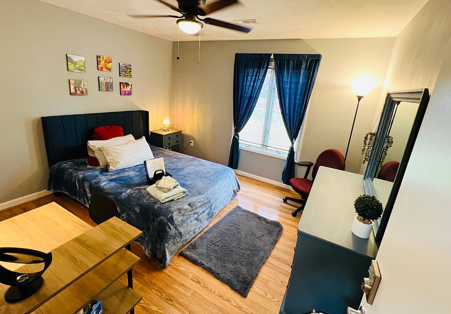 Tranquil Room in Garden House Avail - $885. Shared Bath with 1 other room