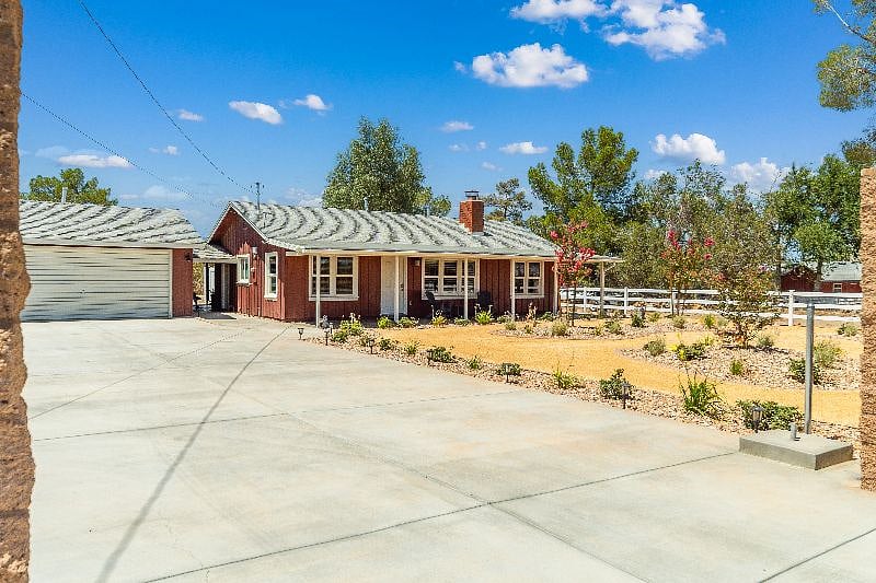 Furnished Finder property 436010_1 photo 26