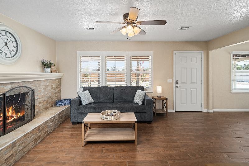 Furnished Finder property 436010_1 photo 6