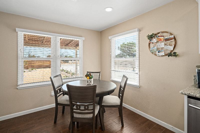Furnished Finder property 436010_1 photo 7