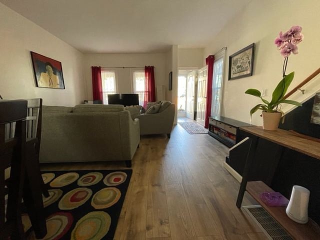 Furnished Finder property 436044_1 photo 12