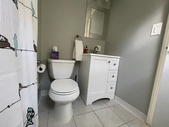 second floor full bath