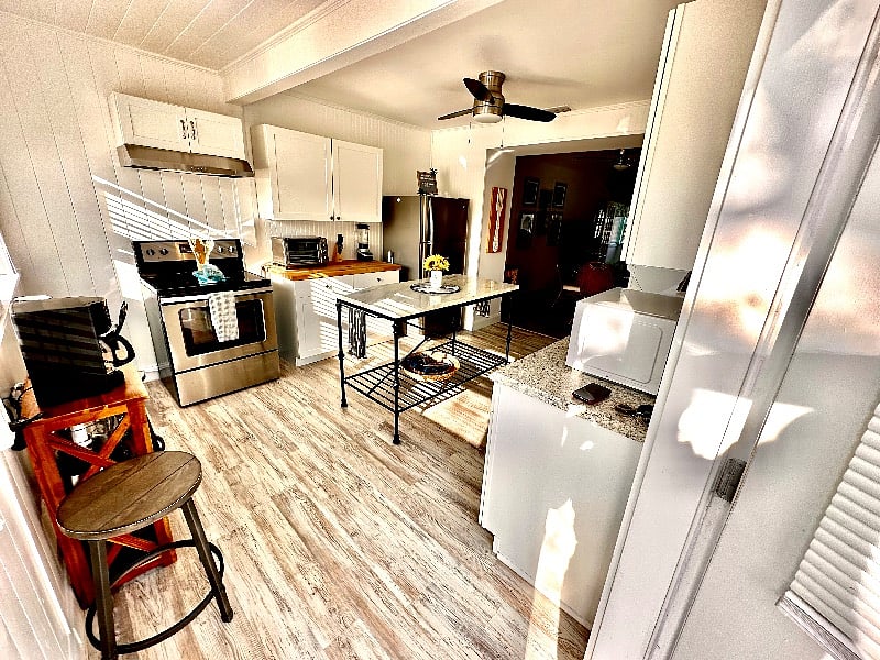 Entrance to the Kitchen 