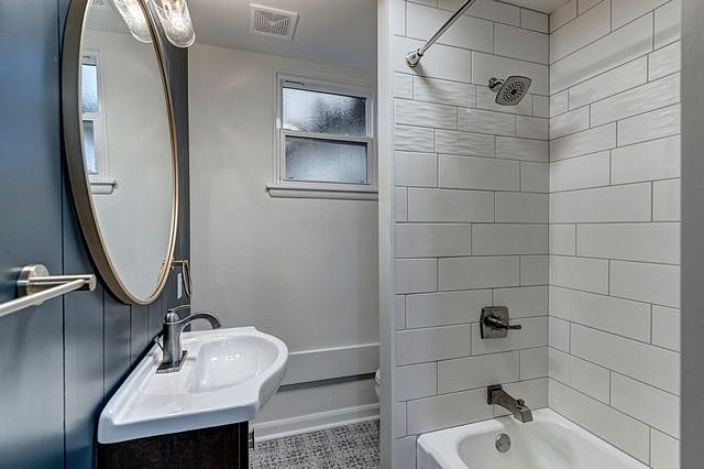 Furnished Finder property 436061_1 photo 10