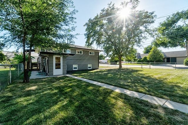 Furnished Finder property 436061_1 photo 12