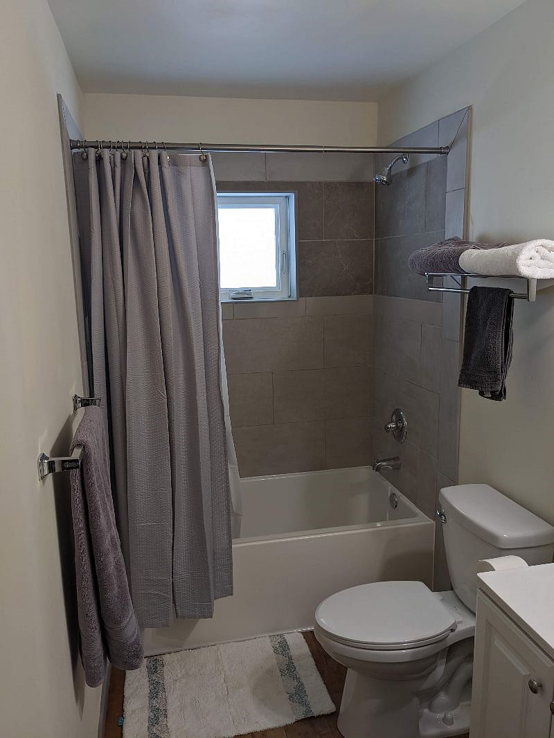 Furnished Finder property 436062_1 photo 9